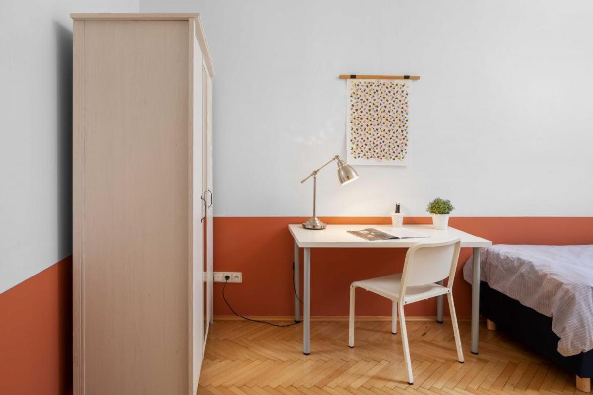 Letna Apartments براغ المظهر الخارجي الصورة