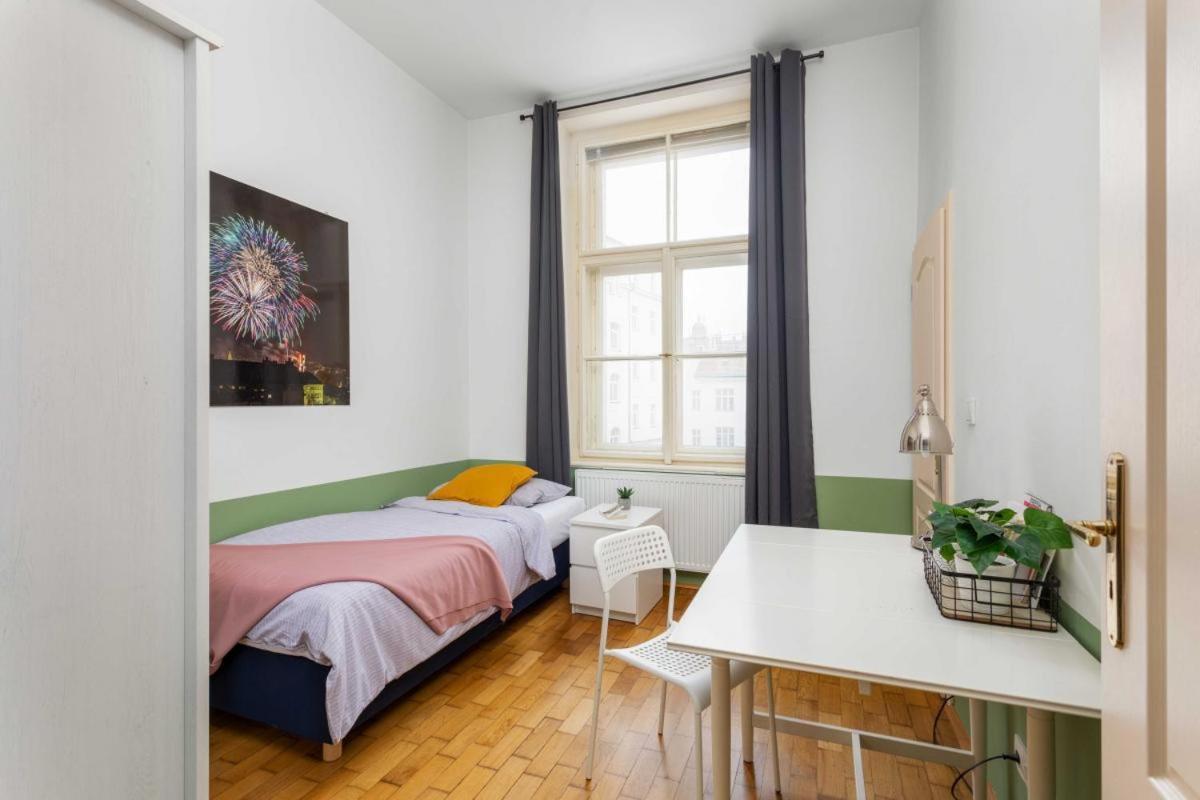 Letna Apartments براغ المظهر الخارجي الصورة