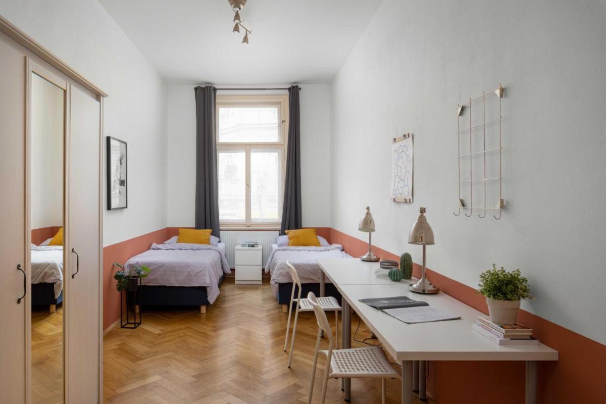 Letna Apartments براغ المظهر الخارجي الصورة